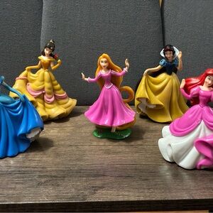 Princesses Set of 5 of your favorite Disney Princesses